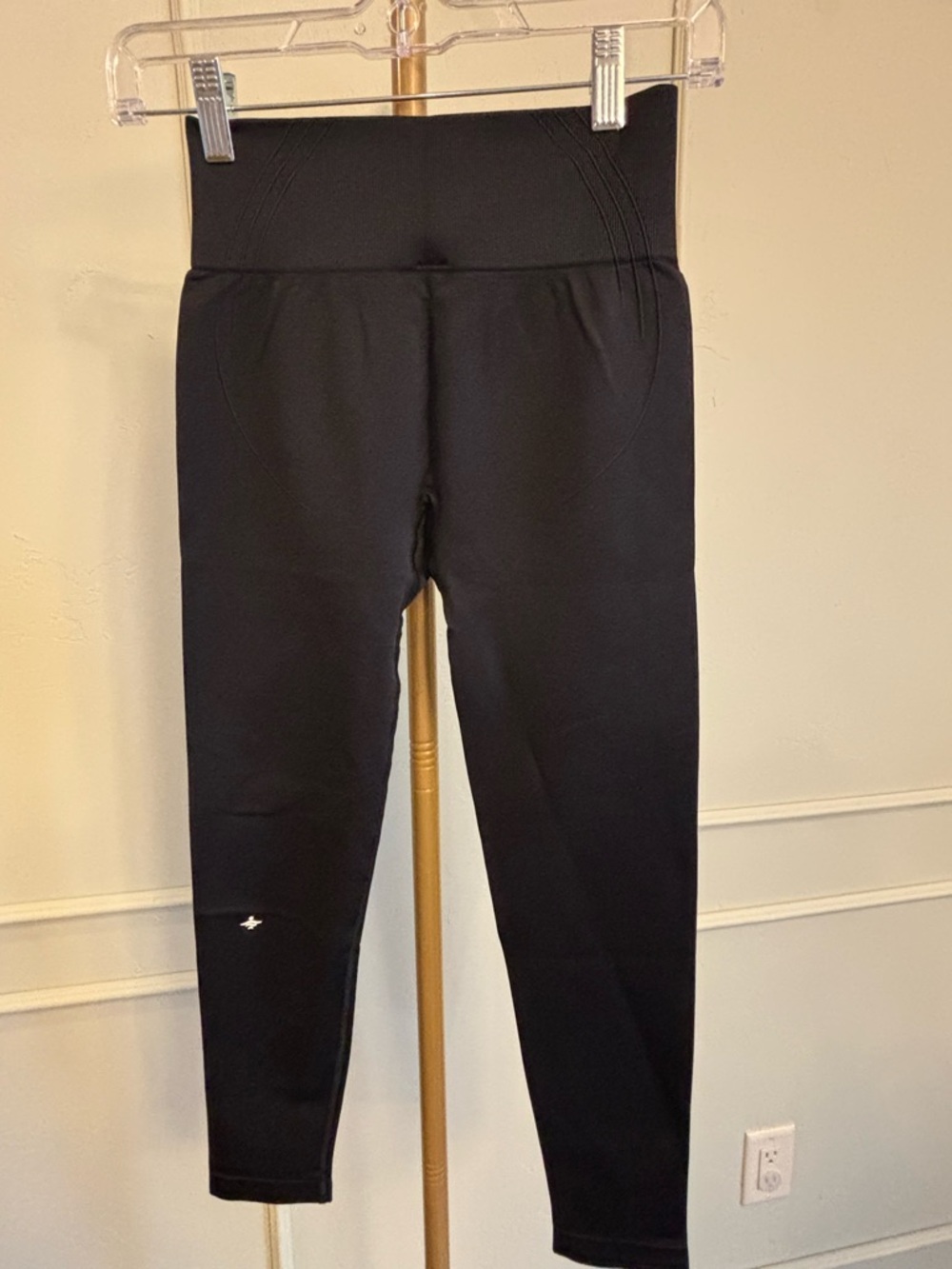 Halara Black Leggings Ribbed Tummy Control Elastic Waistband MSRP $52 NWT Small